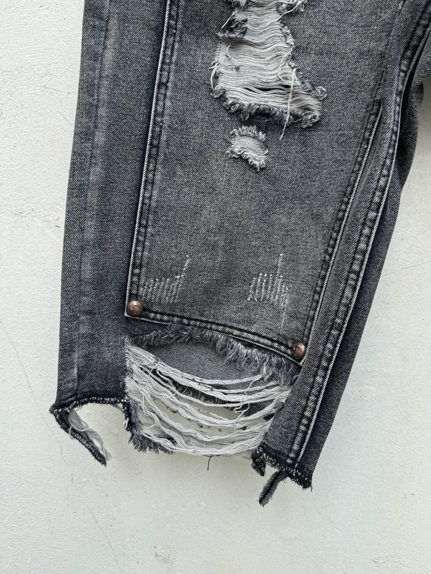 THUG CLUB Double knee Damage Shorts（TC24PT0302）