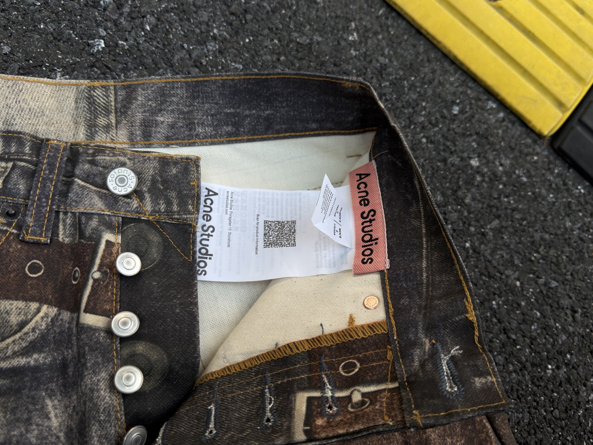 Acne Studios Printed Trousers in Blue & Brown (BK0703-AG7）