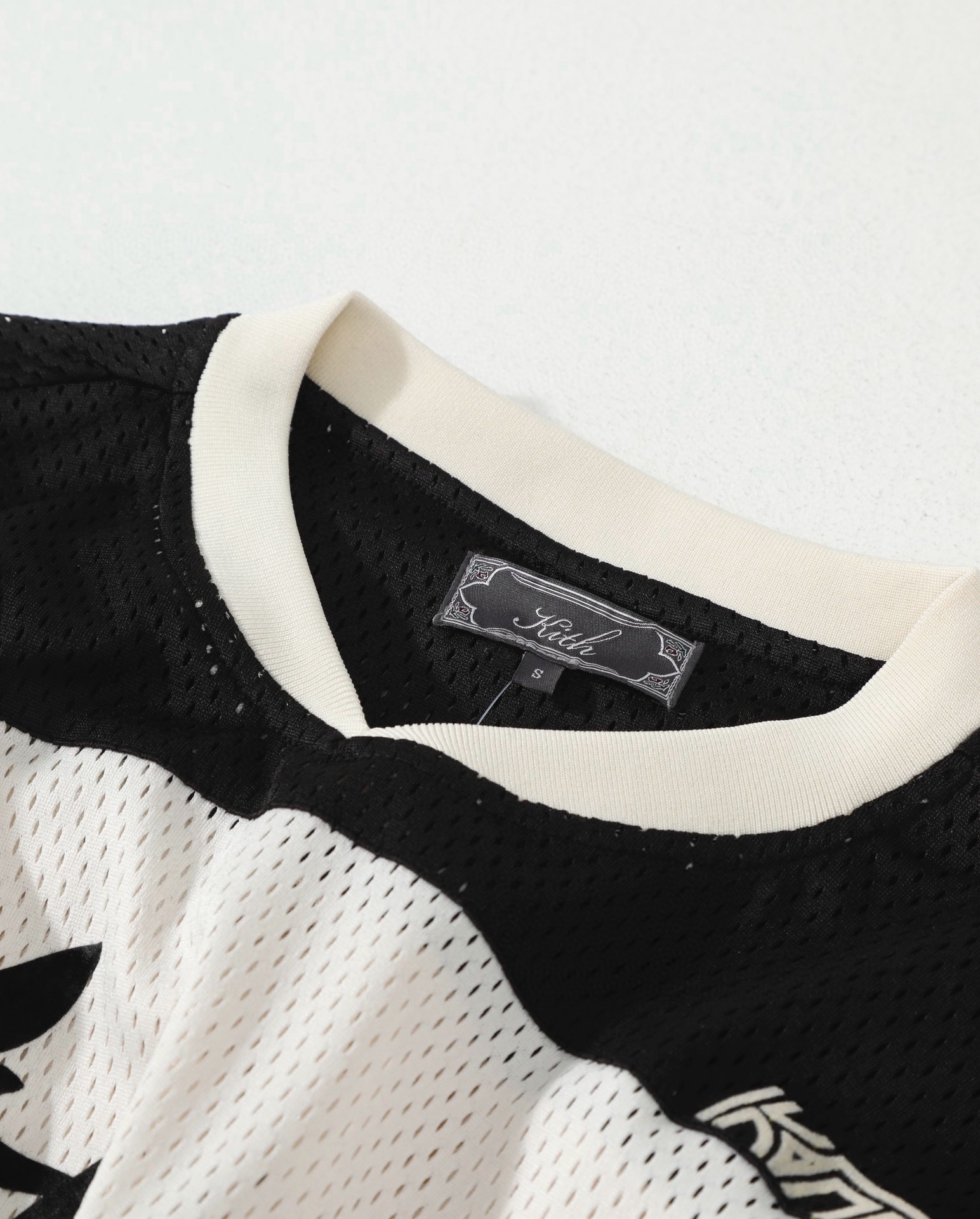 Kith Malik Long-Sleeve Mesh Jersey 'Sandrift'（KHM033685-104）