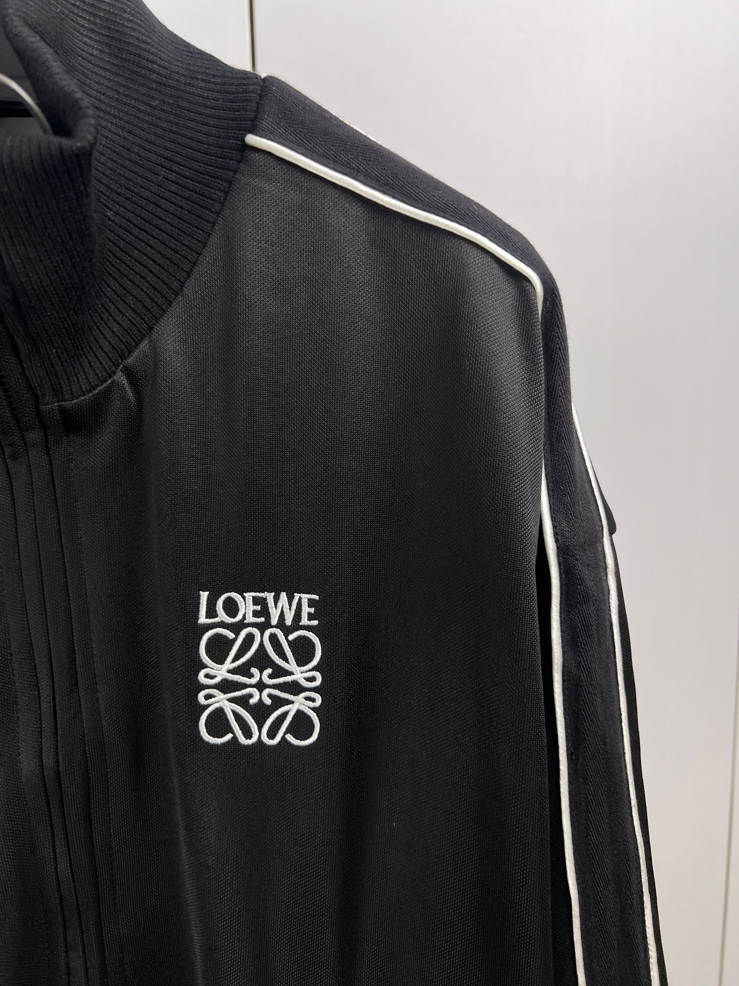 Loewe Tracksuit Jacket 'Black' (HSM1Y02X04-1100）