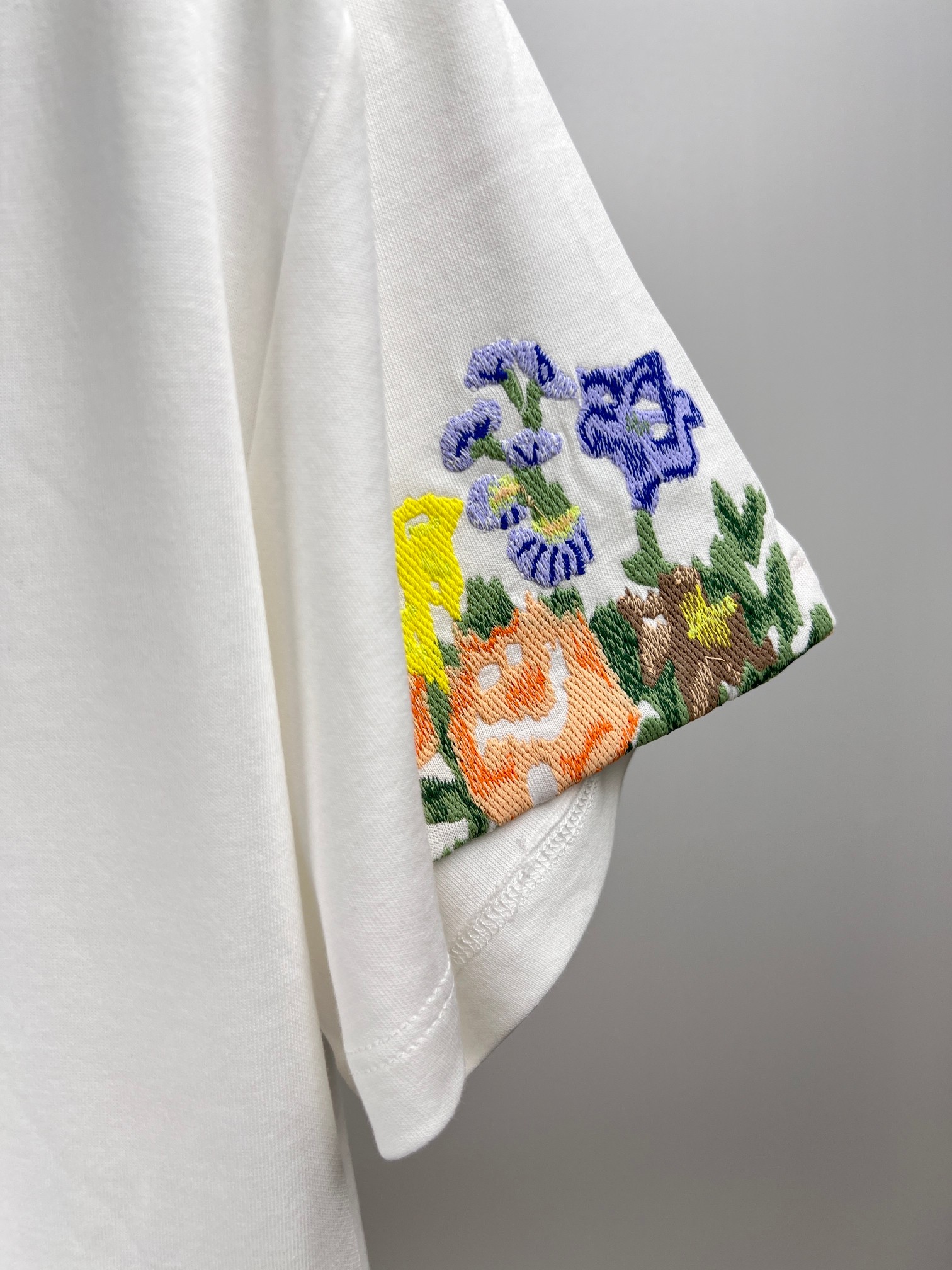 LOEWE T-shirt (S540Y22X60-2100）