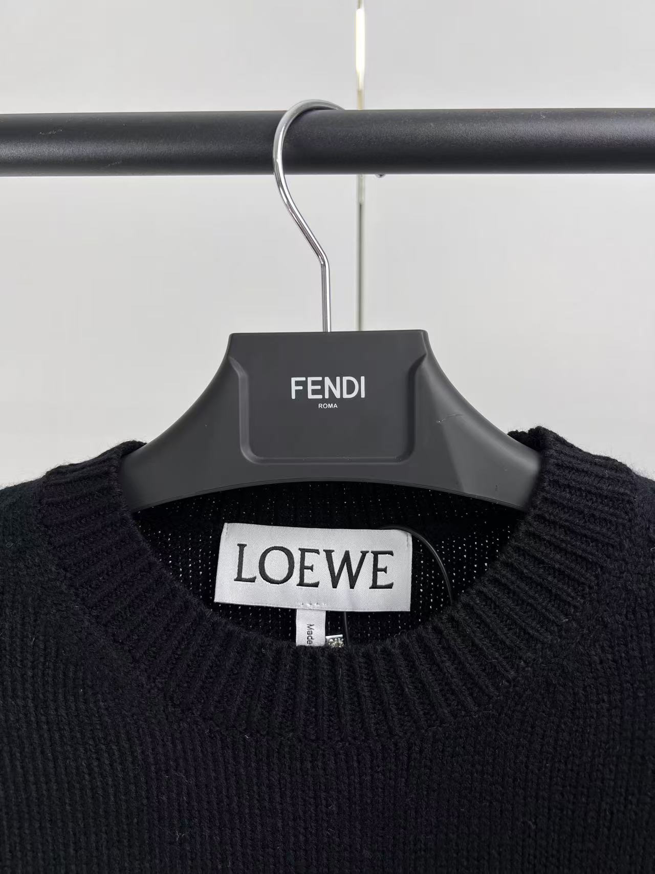 LOEWE Sweater (Wool) Grey  (H526Y14KH1-1120）