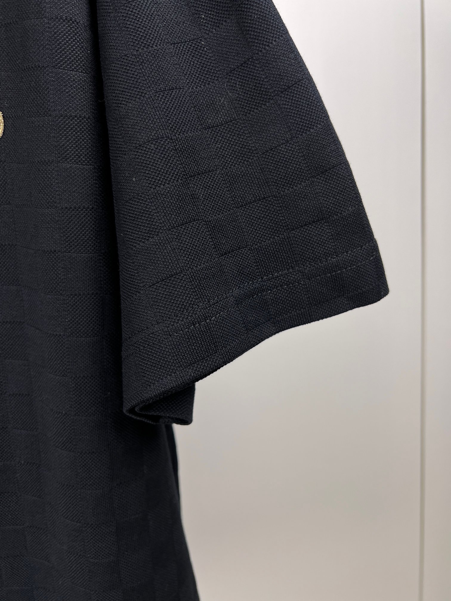 Louis Vuitton  Signature patch cotton t-shirt（1AGJZF）