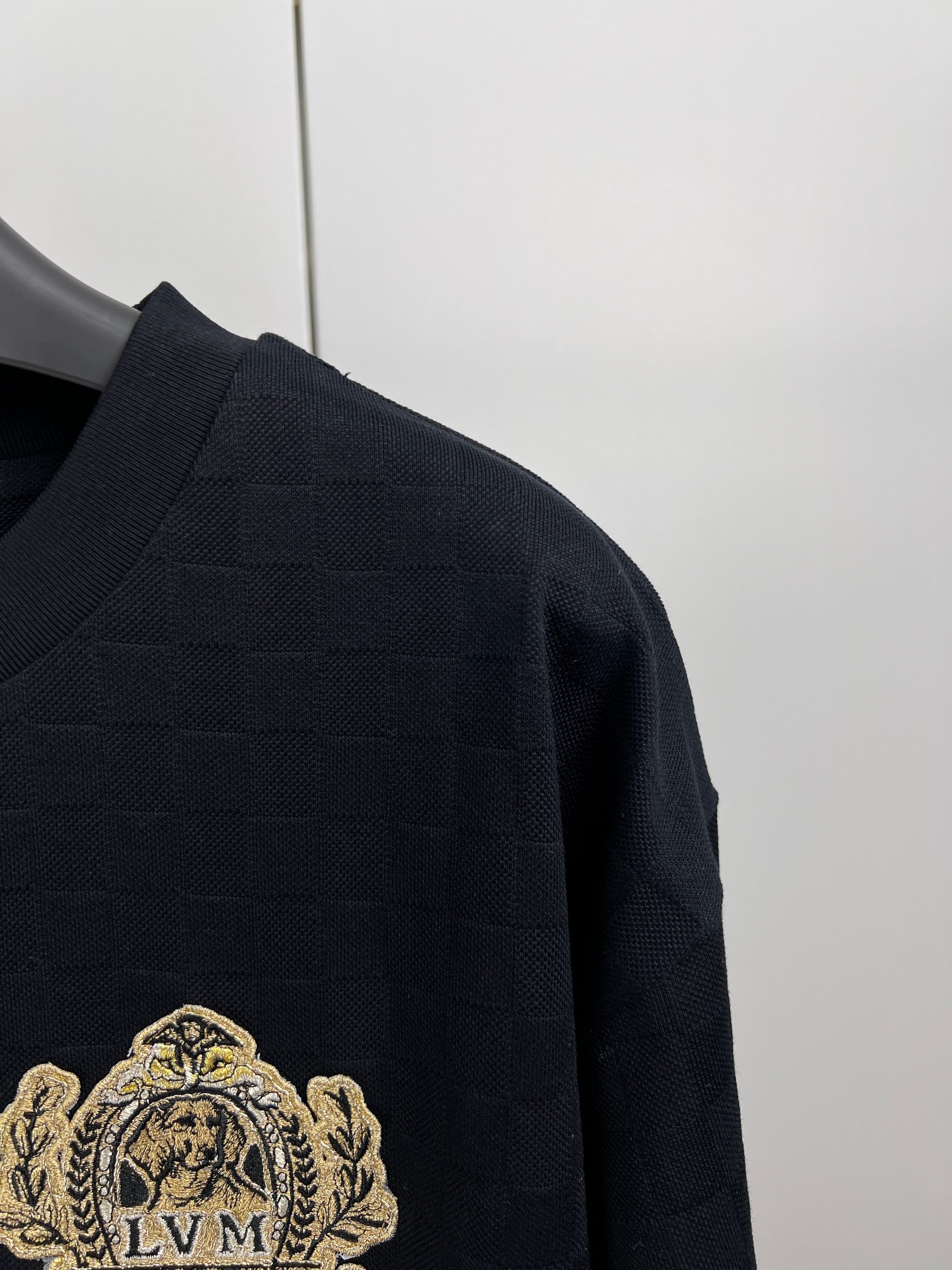 Louis Vuitton  Signature patch cotton t-shirt（1AGJZF）