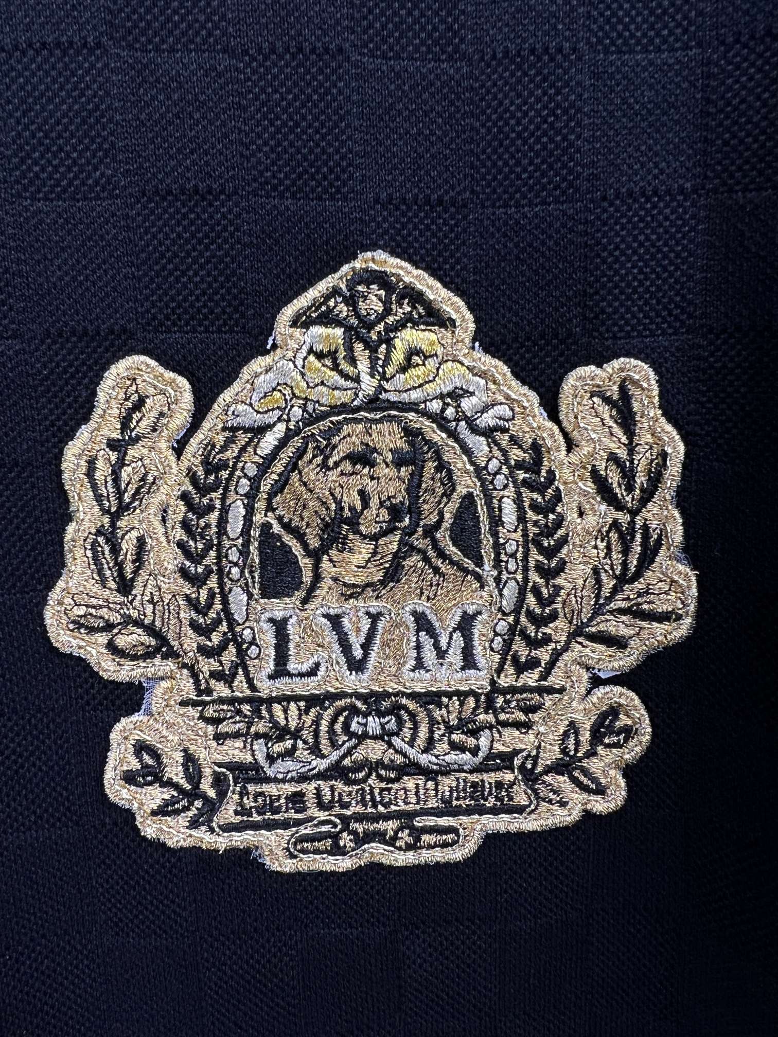 Louis Vuitton  Signature patch cotton t-shirt（1AGJZF）