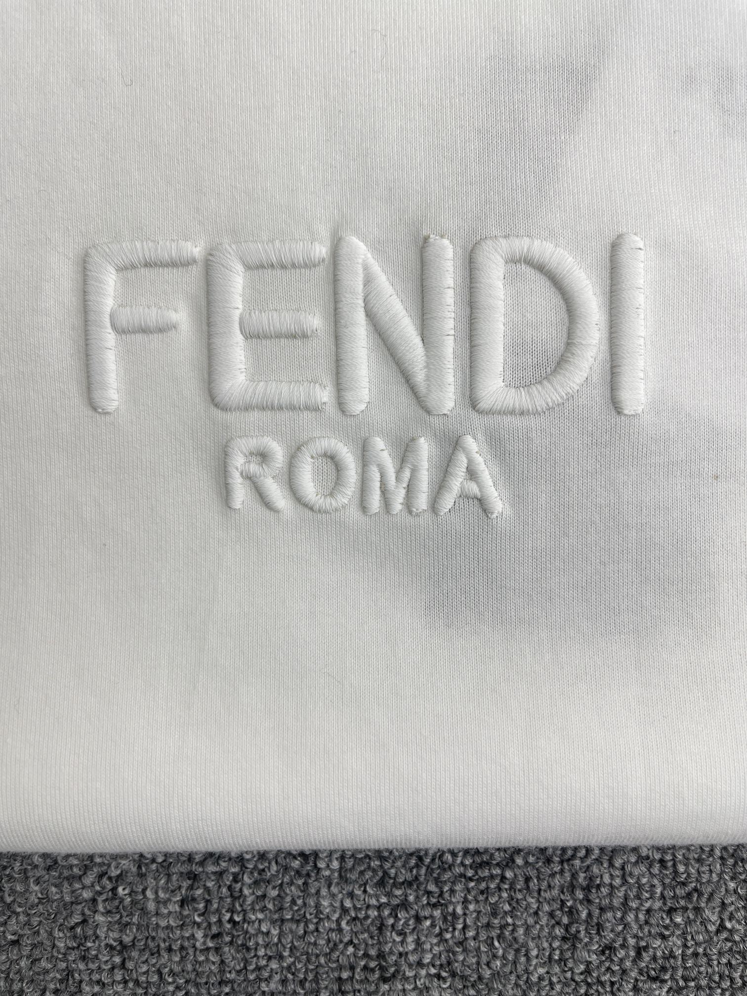 FENDI T-Shirt Cotton White (FY1319ATLAF0QA0）