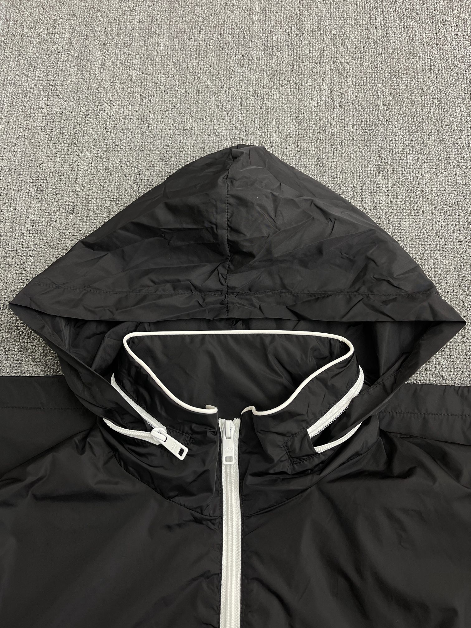PRADA SGC832 Re-Nylon jacket（SGC832-1WQ9-F0967-S-OOO）