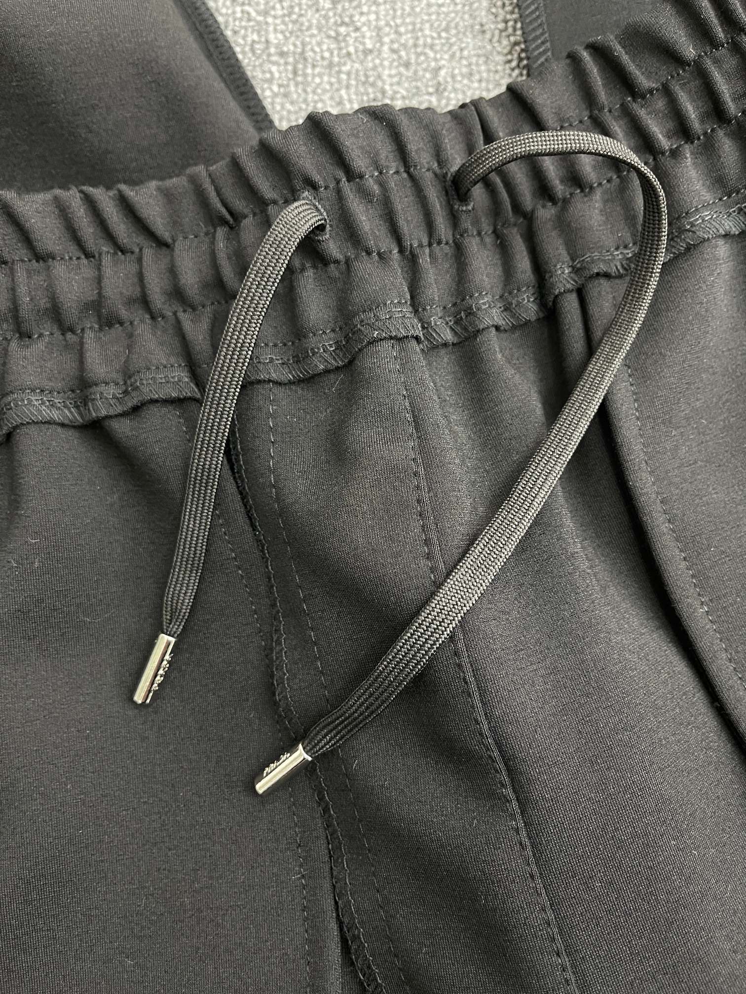 PRADA Cotton fleece joggers with Re-Nylon details（UJP249-11JE-F0806-S-OOO）