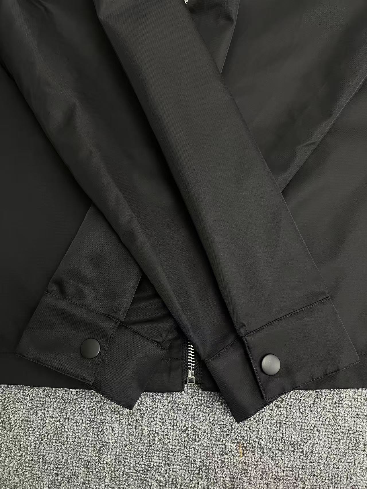 Prada Wool And Re-Nylon Shirt With Classic Collar Black（SC569-1XTO-F0002-S-221）