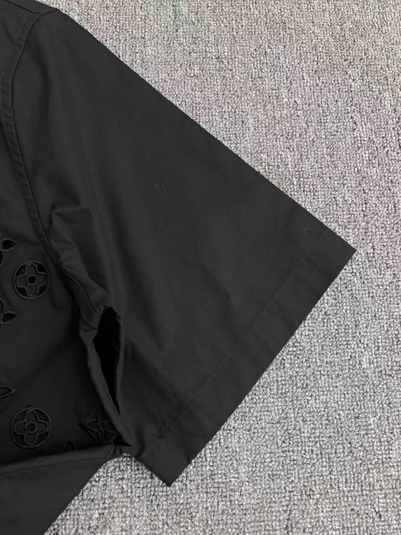 Louis Vuitton Men's Monogram Flowers Embroidered Short-Sleeved Shirt "Noir"（1AGTPJ）