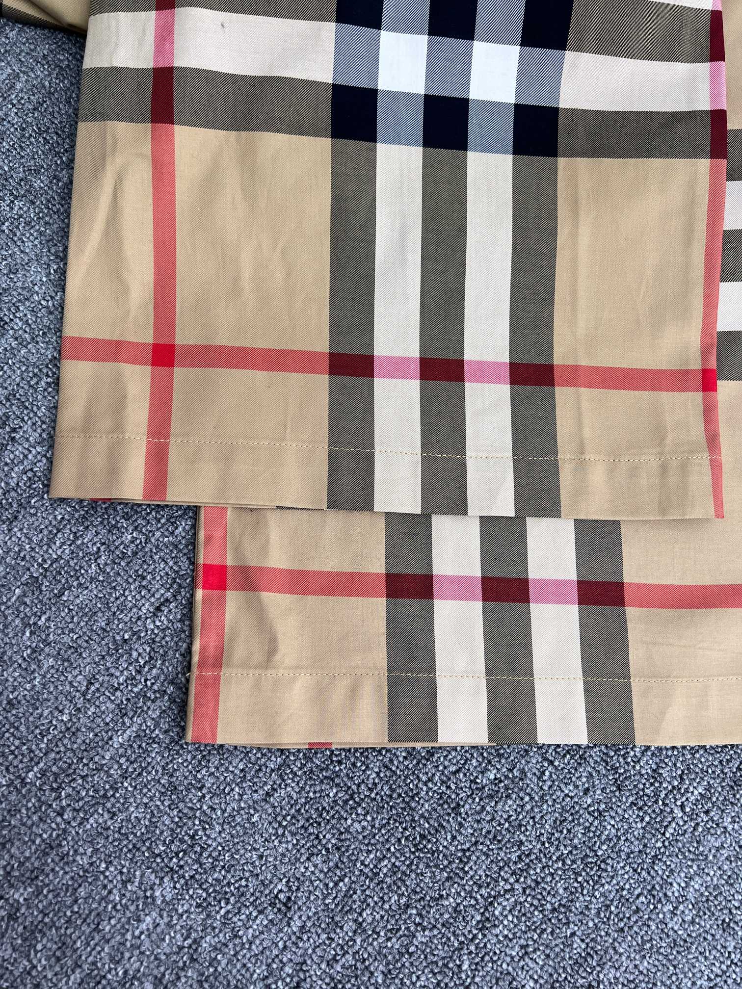 Burberry Check Cotton Trousers in Archive beige（80711011）