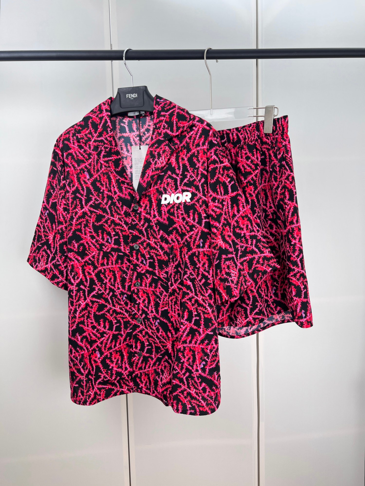 DIOR Italic Shorts（483C102B6077-C970）