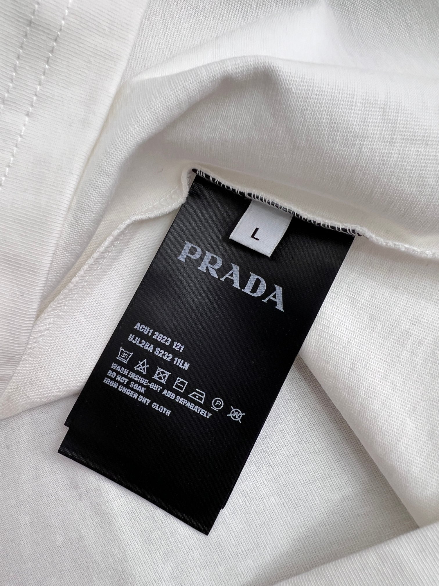 Prada Cotton Tank Top With Enameled Metal Triangle Logo (UJT109-11ZM-F0002-S-222）