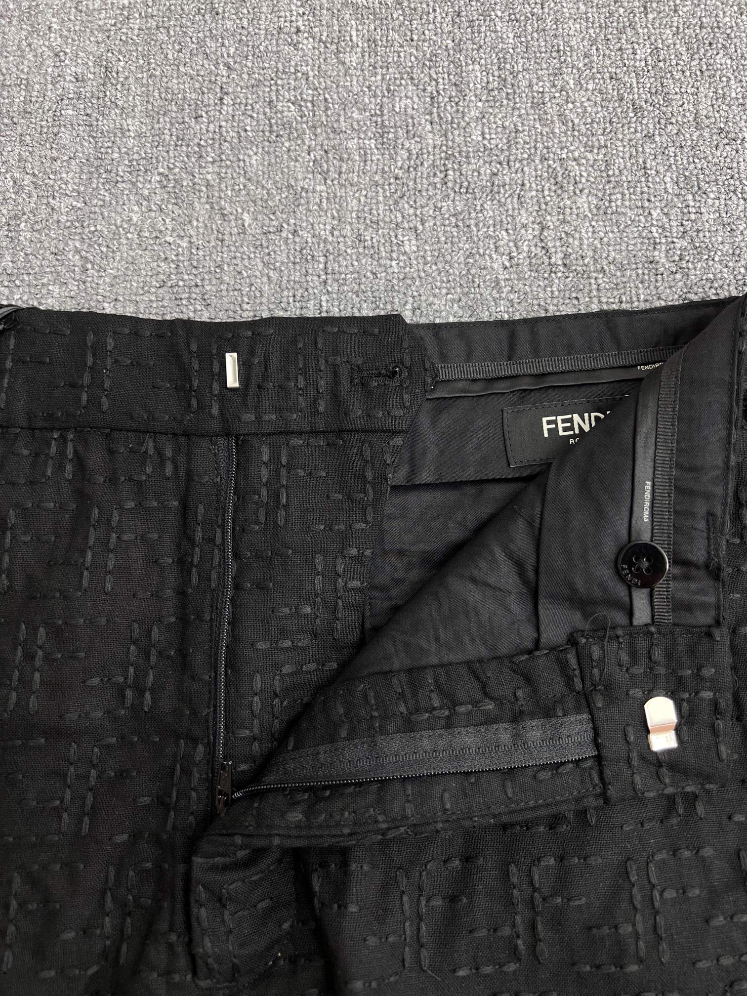 FENDI Bermudas Linen Beige（FB0821AU6YF0B9Y）