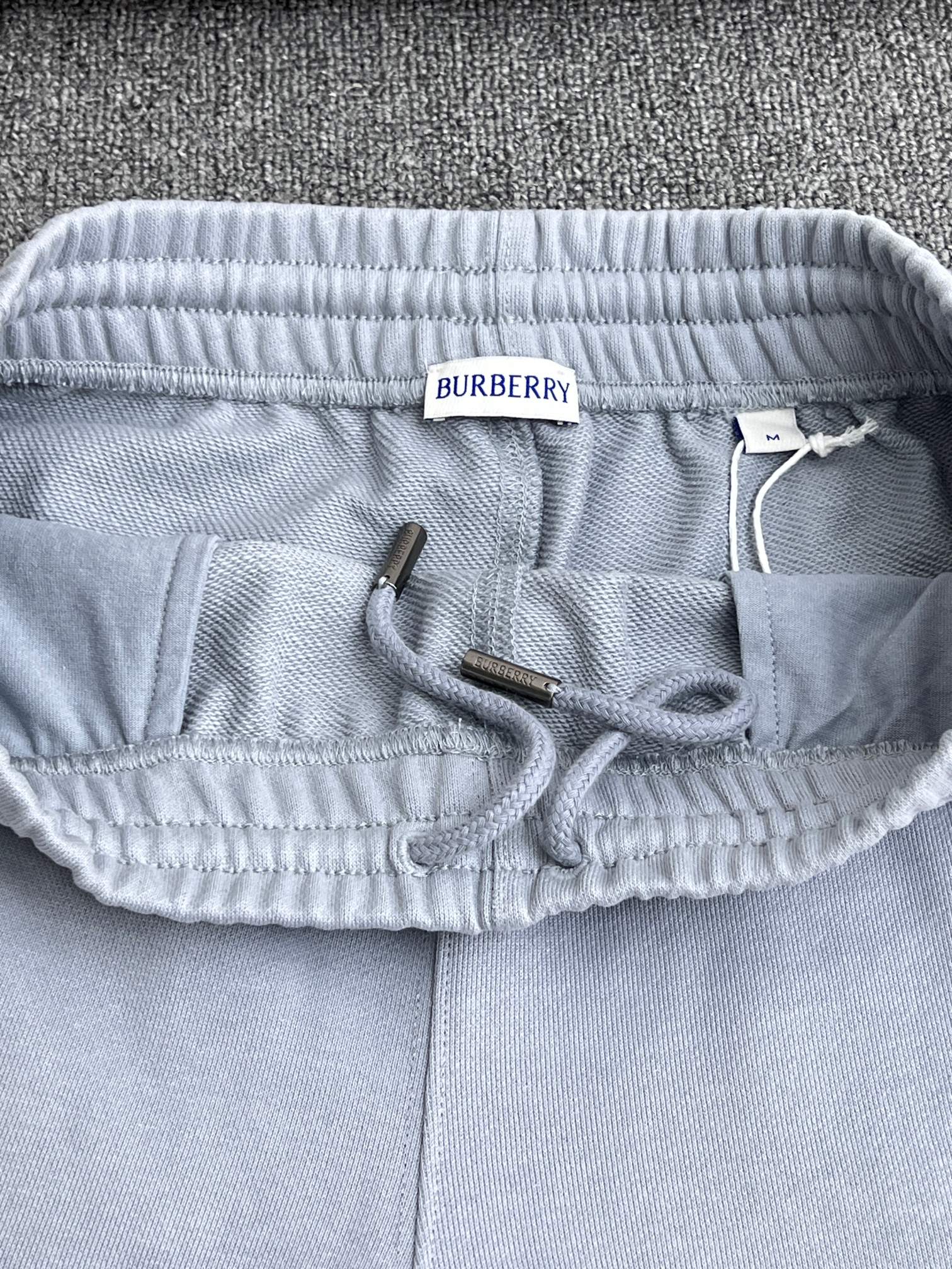 BURBERRY Knight's Seal Cotton Shorts（81104951）