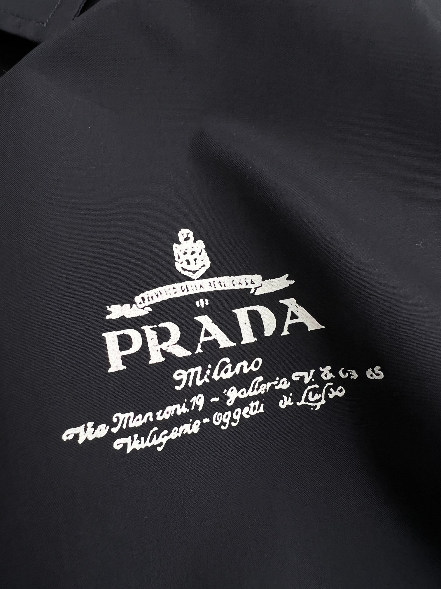 PRADA Short sleeved Zip Shirt (SC781-1480-F0216-S-OOO）