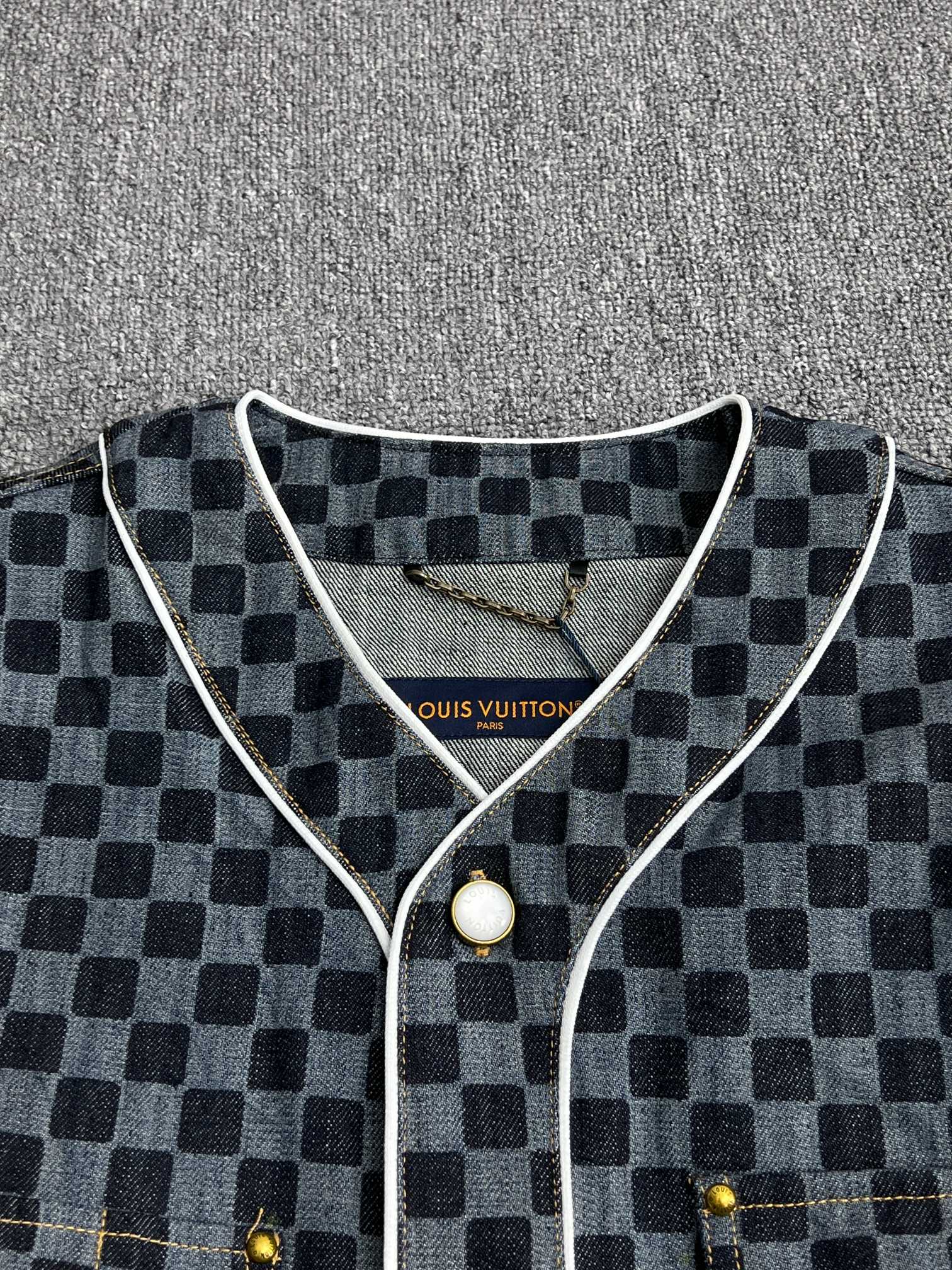 Louis Vuitton Damier Denim Baseball Shirt（1AIMJG）