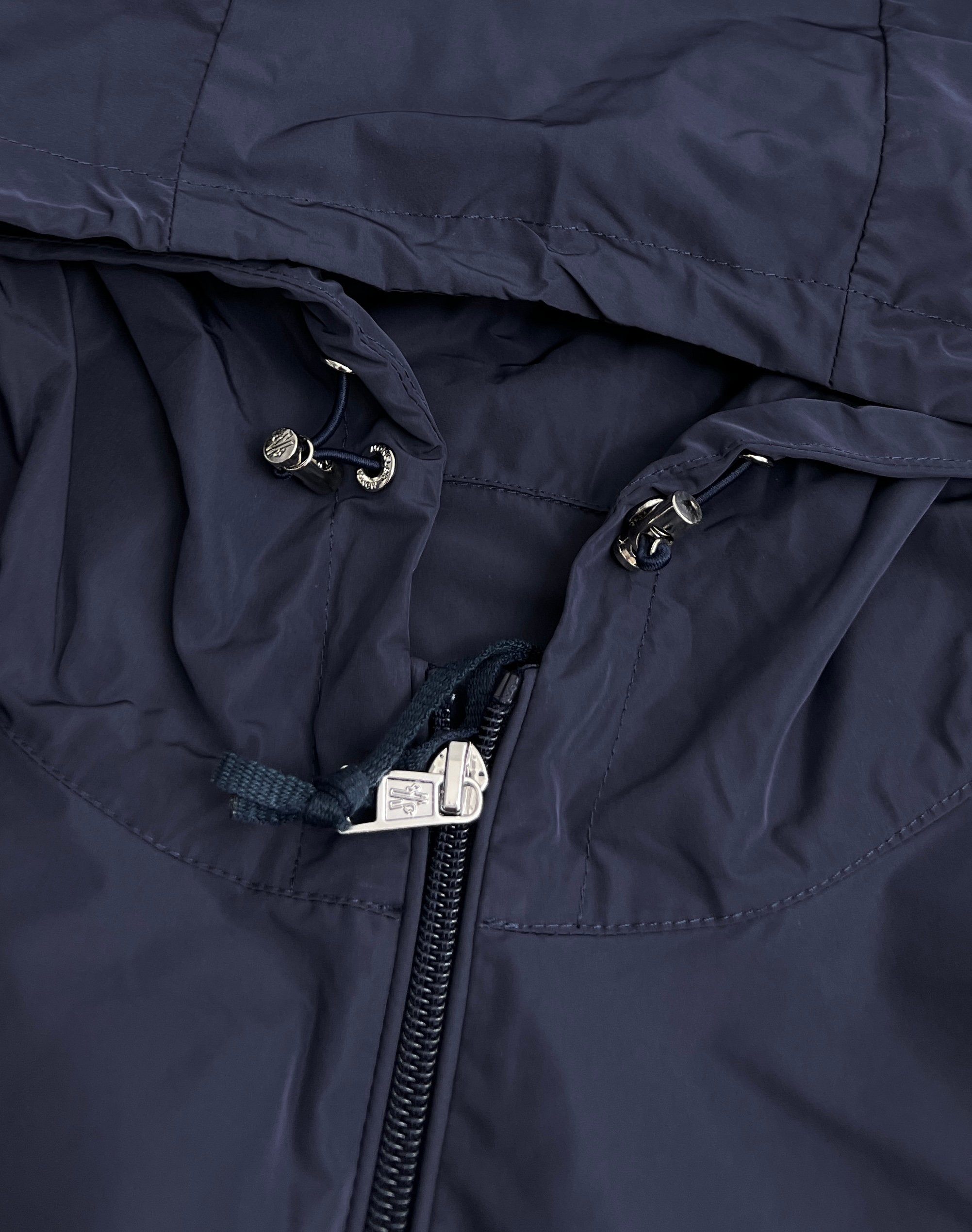 MONCLER Ollan Windbreaker Hooded Jacket（K10911A001875987674S）