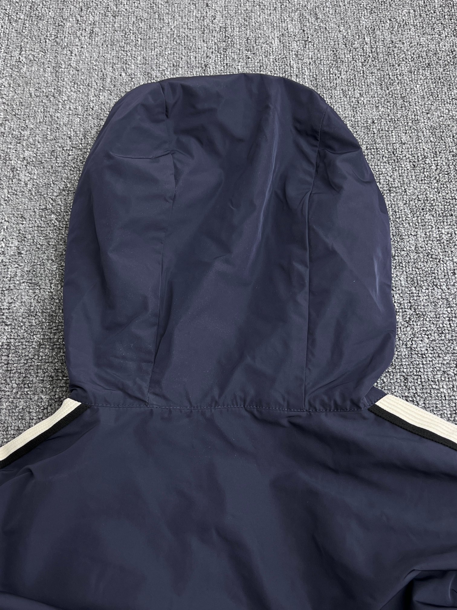 MONCLER Ollan Windbreaker Hooded Jacket（K10911A001875987674S）