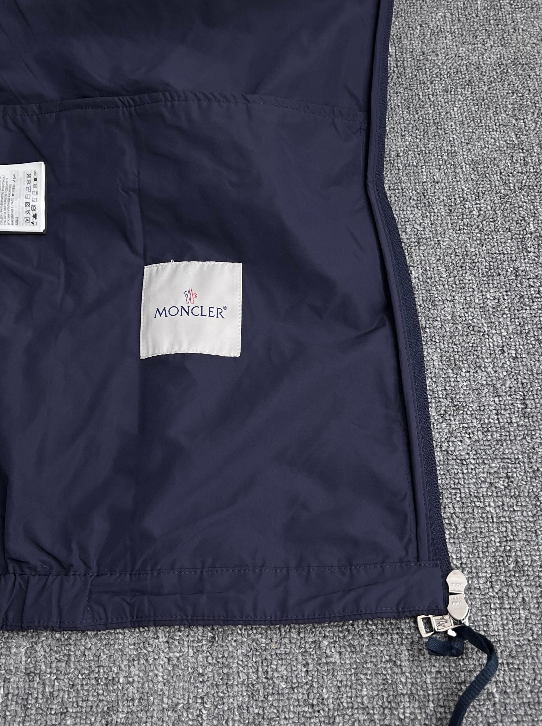 MONCLER Ollan Windbreaker Hooded Jacket（K10911A001875987674S）