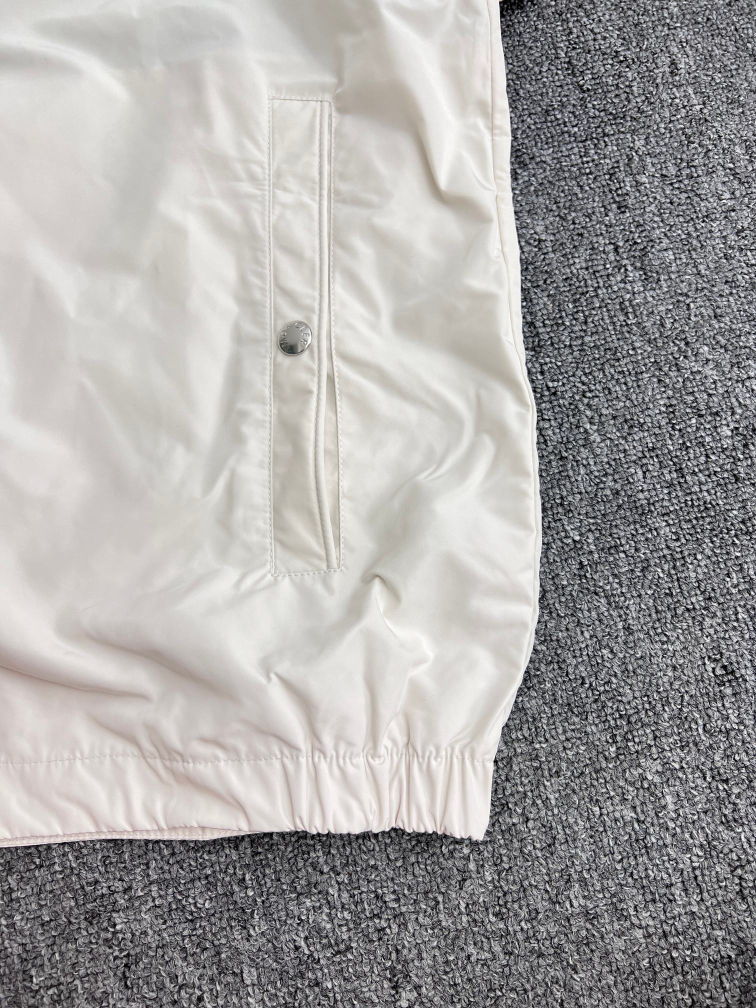 MONCLER Ollan Windbreaker Hooded Jacket（K10911A001875987674S）