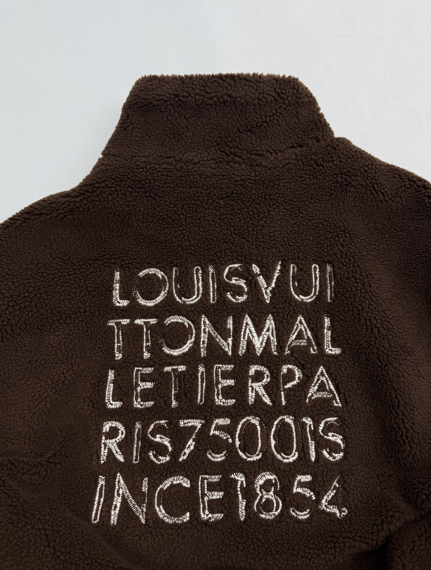 Louis Vuitton zip-up suede belted jacket（1AJTU1）