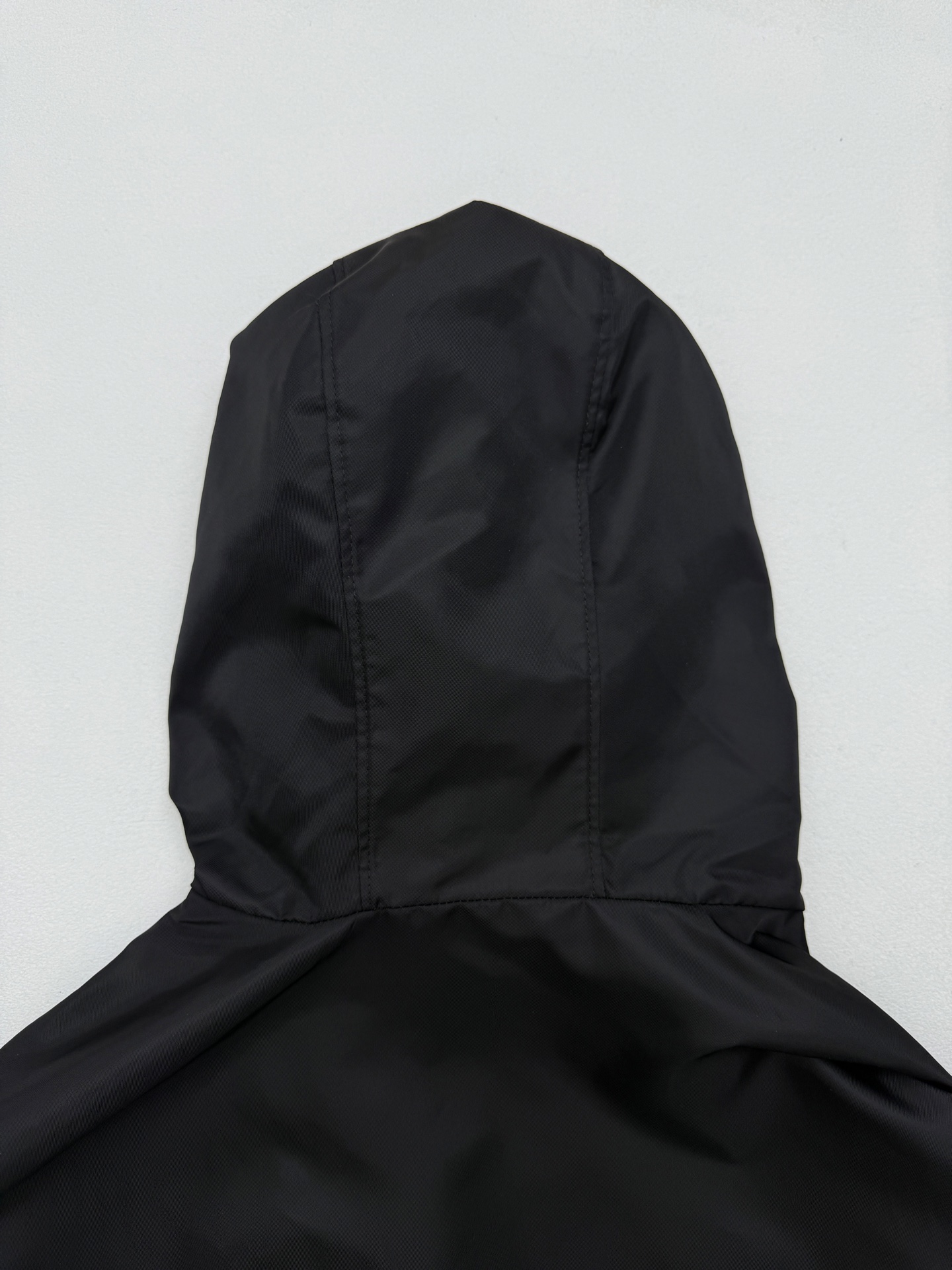 Prada Re-Nylon hooded blouson jacket(SGB685-1WQ8-F0002-S-211）