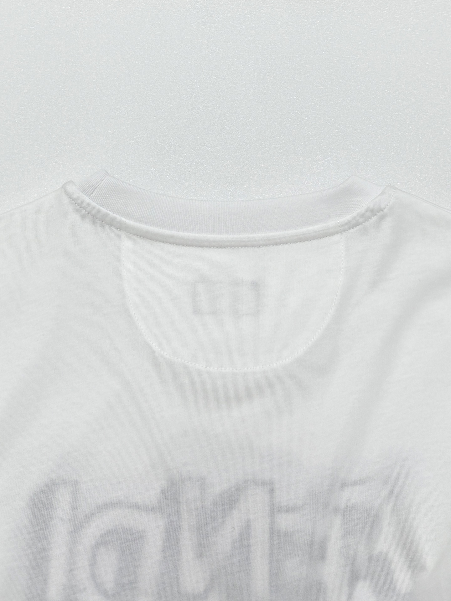 FENDI logo-print T-shirt  (FY1319AW0WF0QA0）