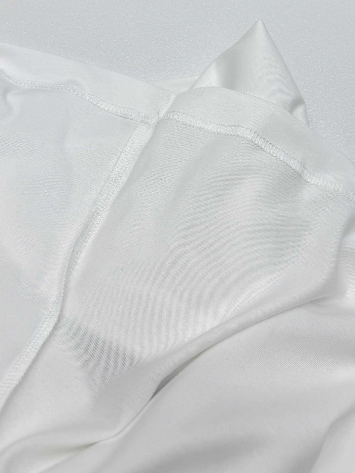 FENDI logo-print T-shirt  (FY1319AW0WF0QA0）