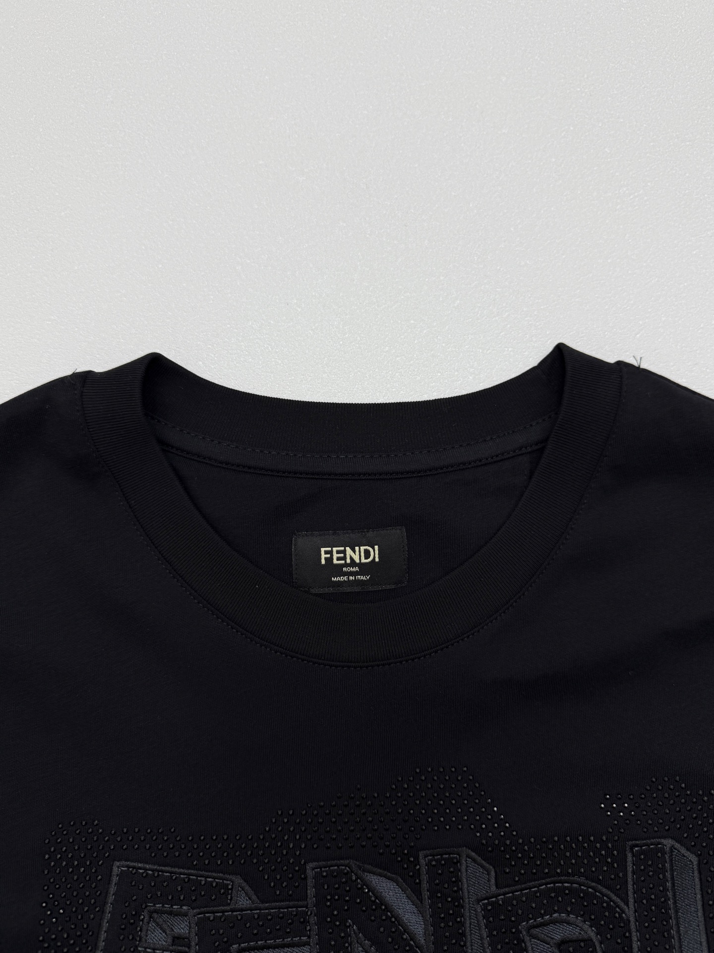 FENDI logo-print T-shirt  (FY1319AW0WF0QA0）