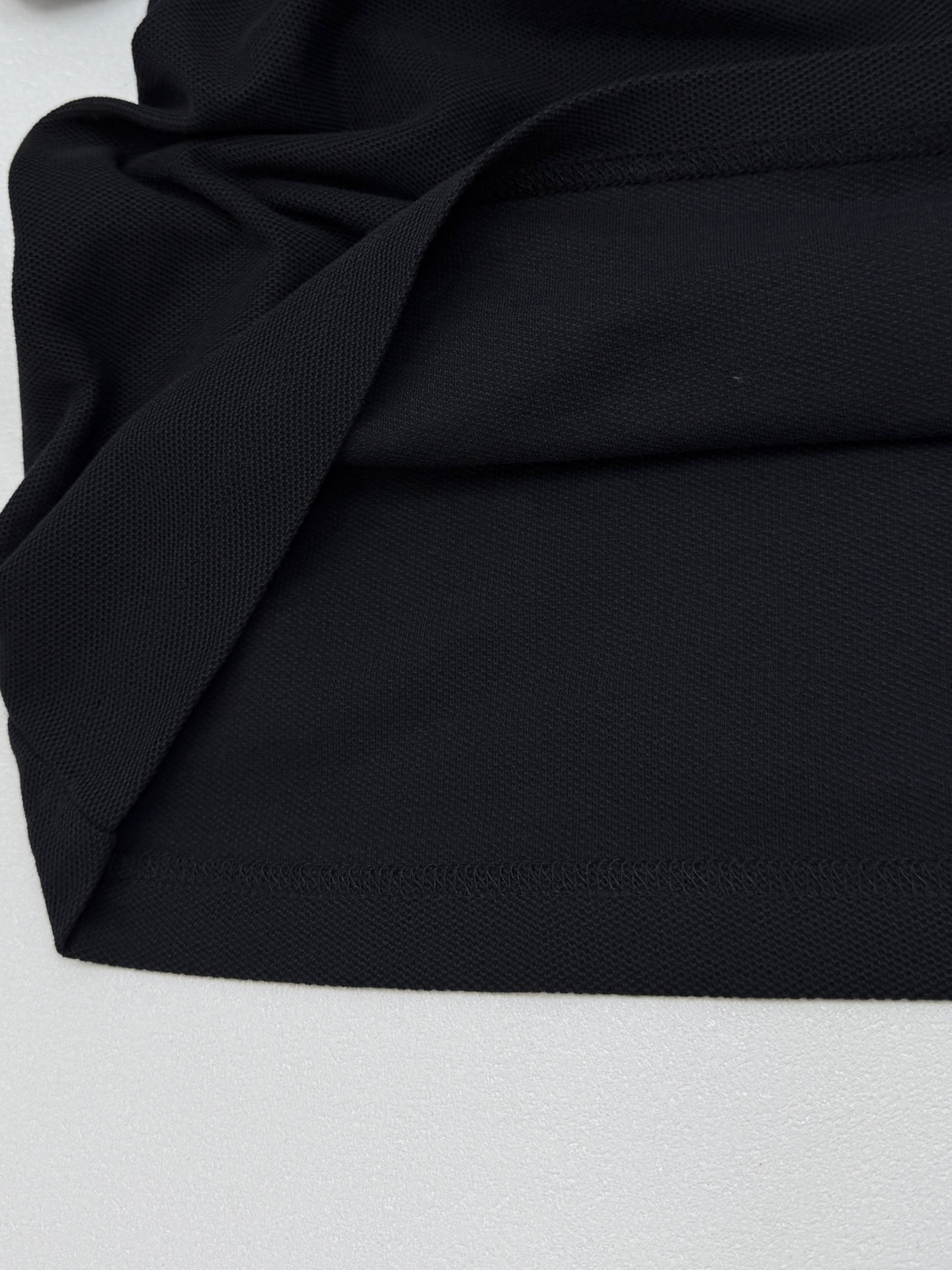 MONCLER Men's Embroidered Logo Cotton Piqué Polo Shirt（L10918A0000389A16999）