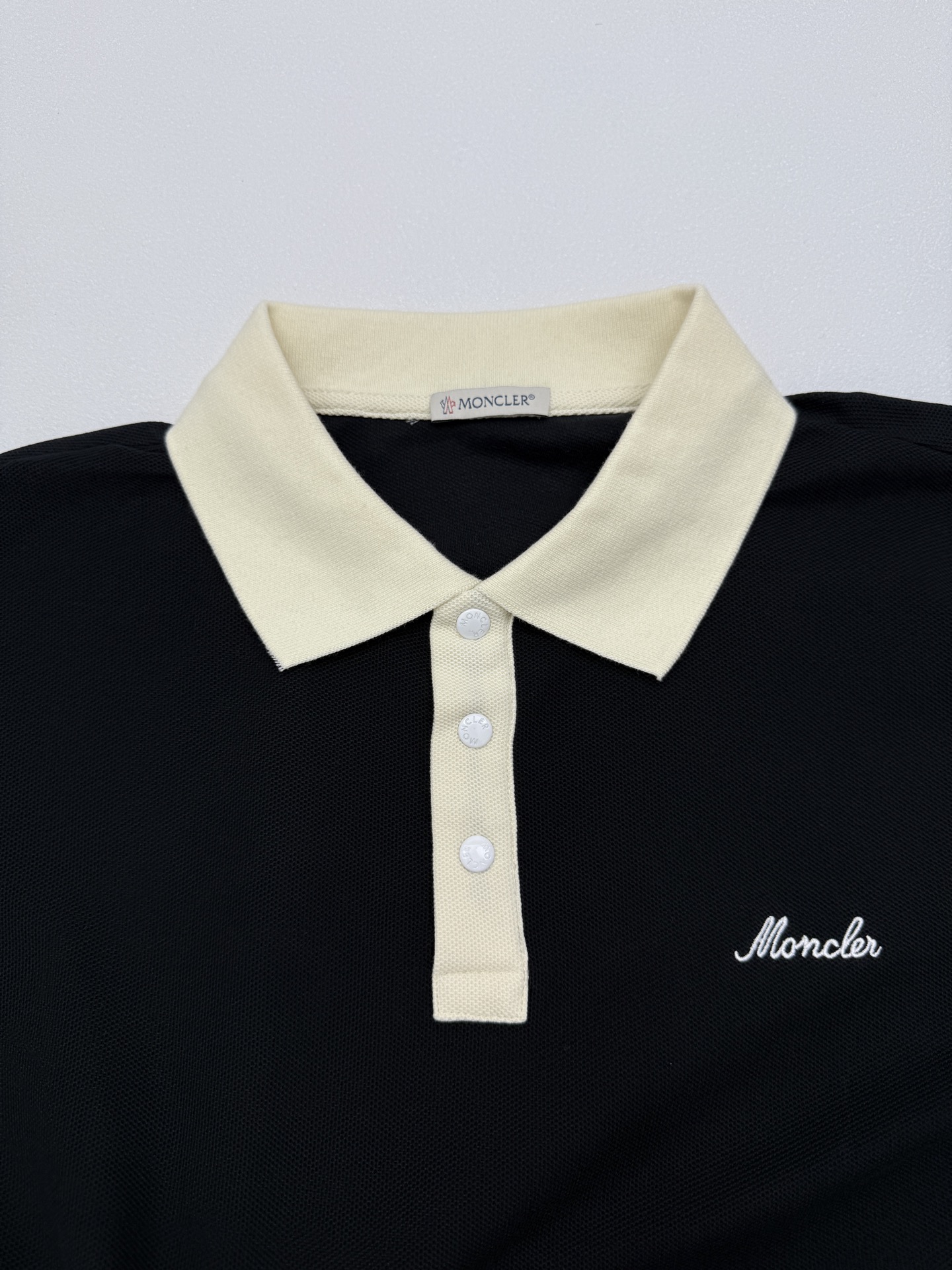 MONCLER Men's Embroidered Logo Cotton Piqué Polo Shirt（L10918A0000389A16999）