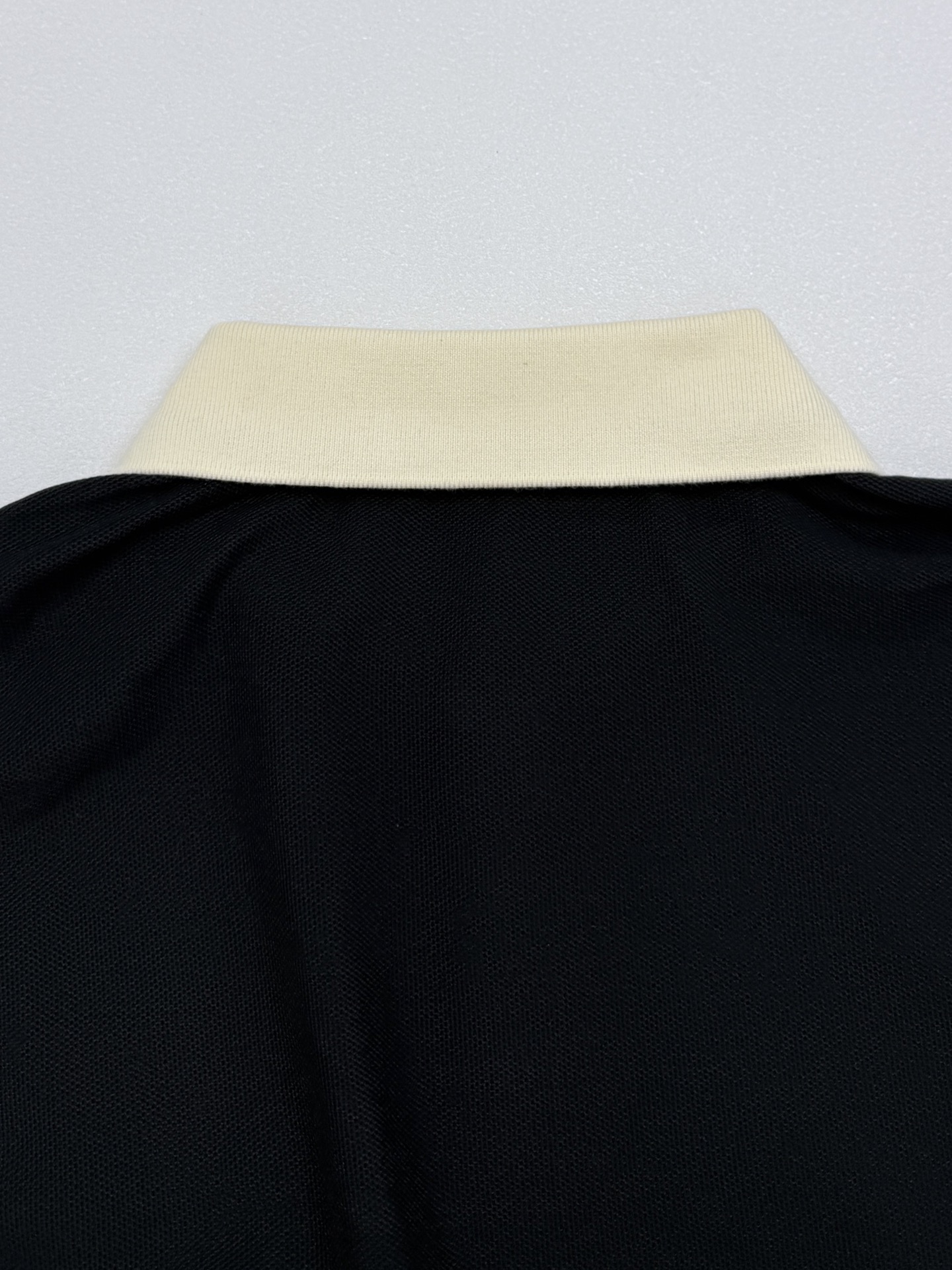 MONCLER Men's Embroidered Logo Cotton Piqué Polo Shirt（L10918A0000389A16999）