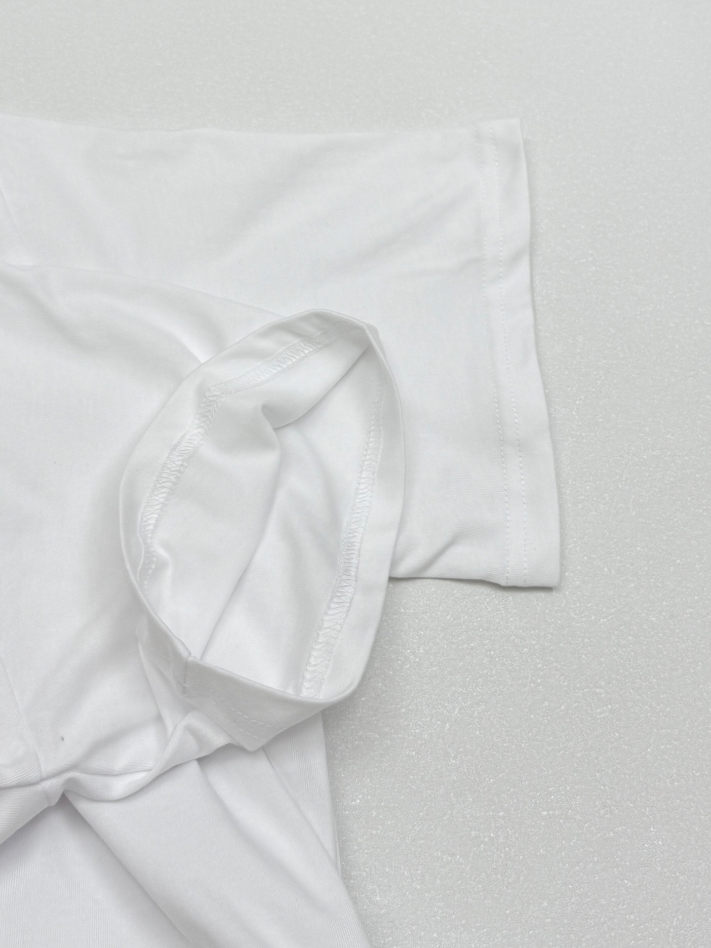 Miu Miu T-Shirt With Logo（MJN545-146Z-F0UB0）