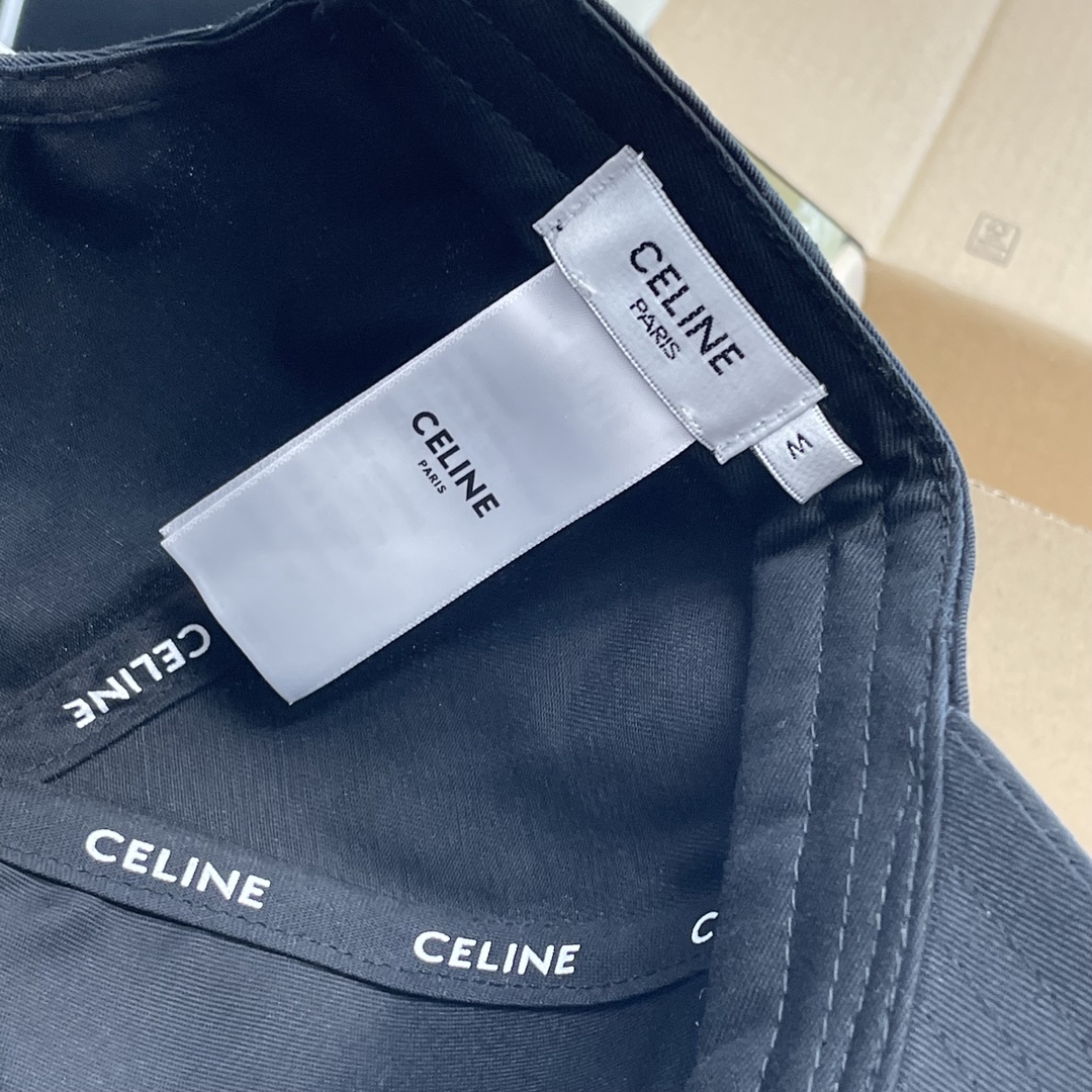 CELINE BASEBALL CAP IN COTTON（2AUA1242N.38NO）