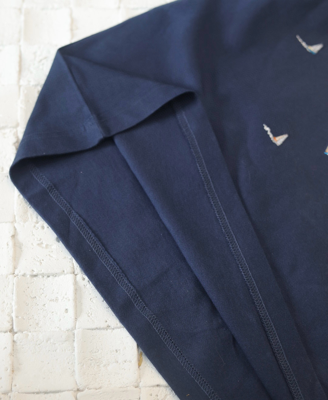 LOUIS VUITTON embroidered cotton T-shirt（1AHW58）