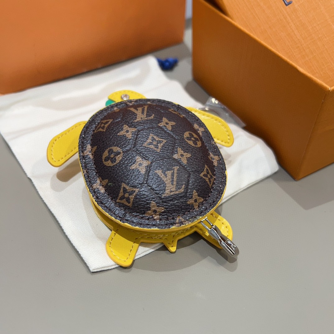 Louis Vuitton Turtle Pouch Bag Charm S00（M02049）