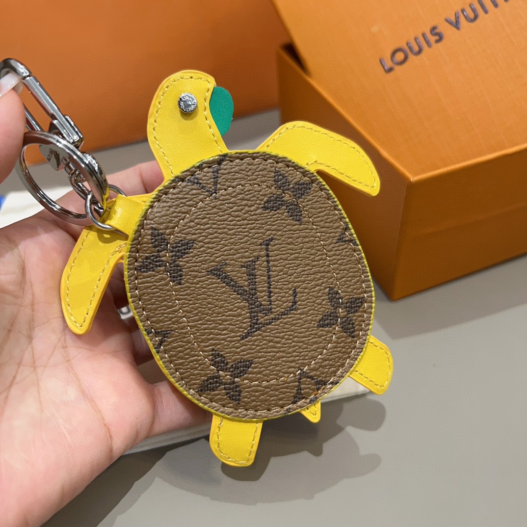 Louis Vuitton Turtle Pouch Bag Charm S00（M02049）