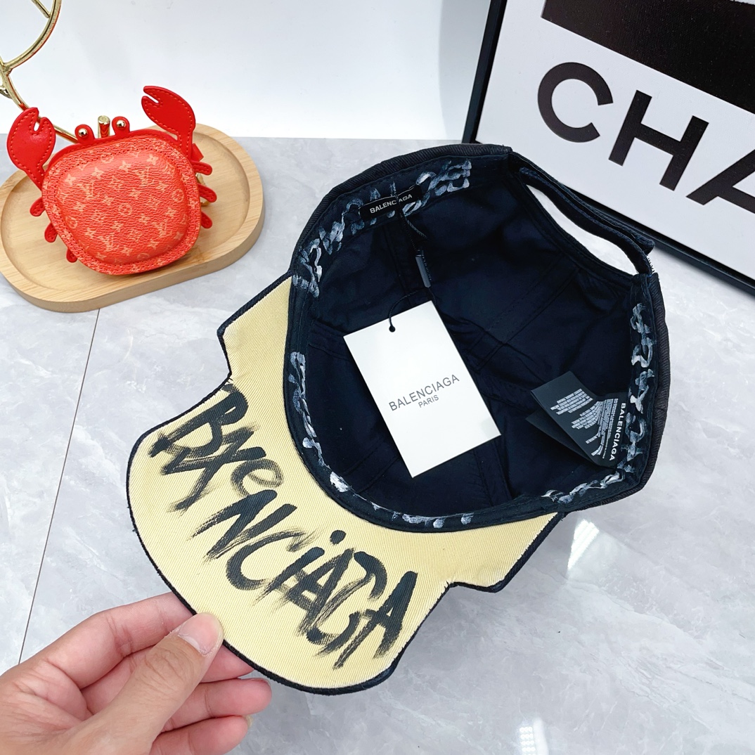 BALENCIAGA Y2K Cap "Black"（808878410B21079）