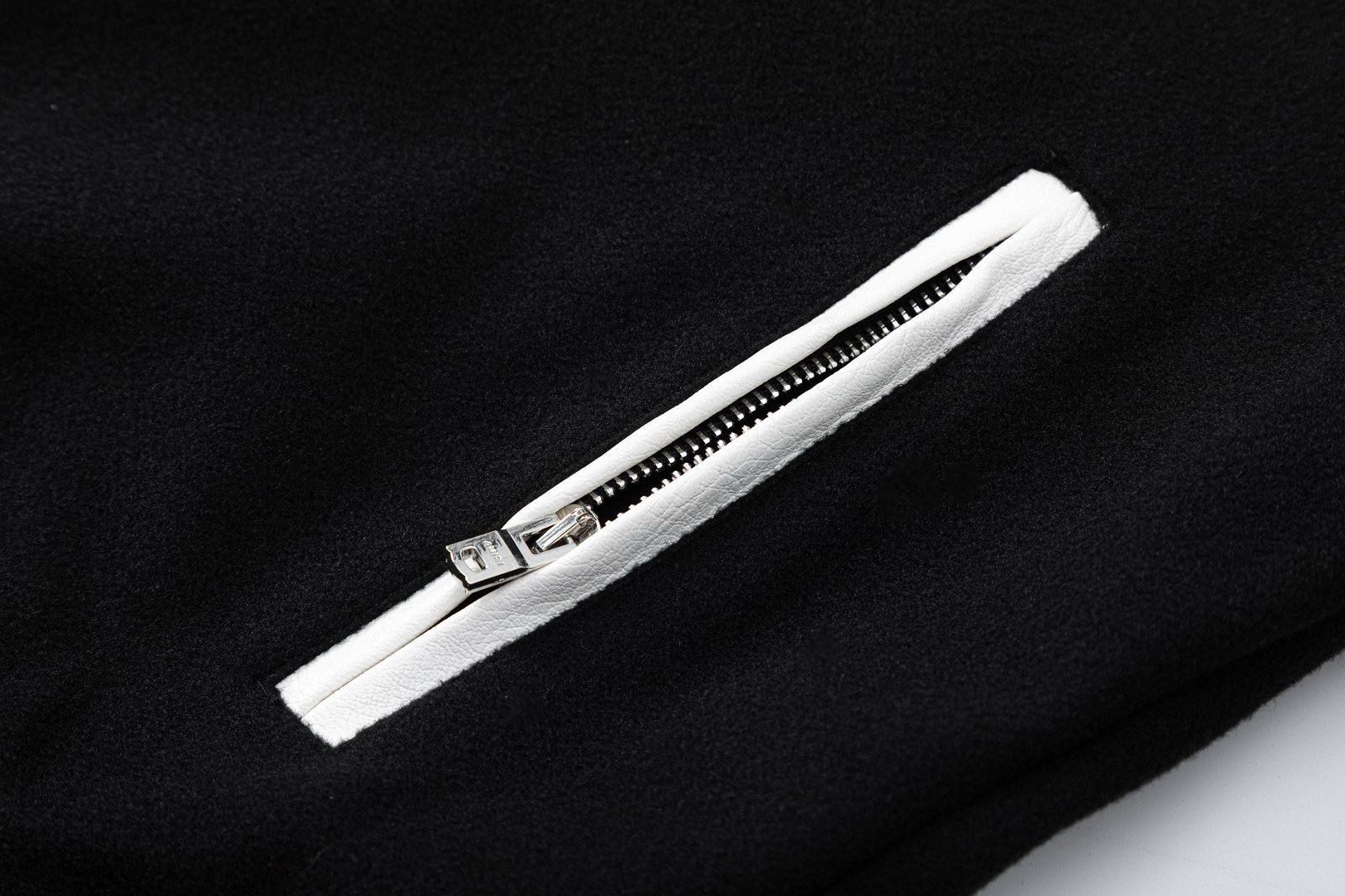 Amiri Bones Varsity Jacket (PS22MOS102）