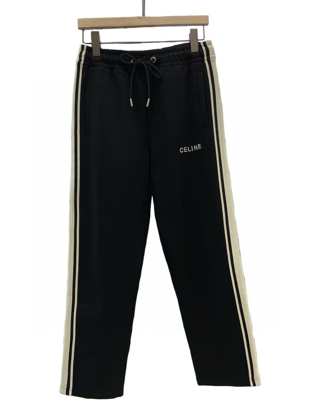 CELINE Reversible Athletic Sweatshirt / Jersey "Black"-outfit（2Y490121O-38NA）