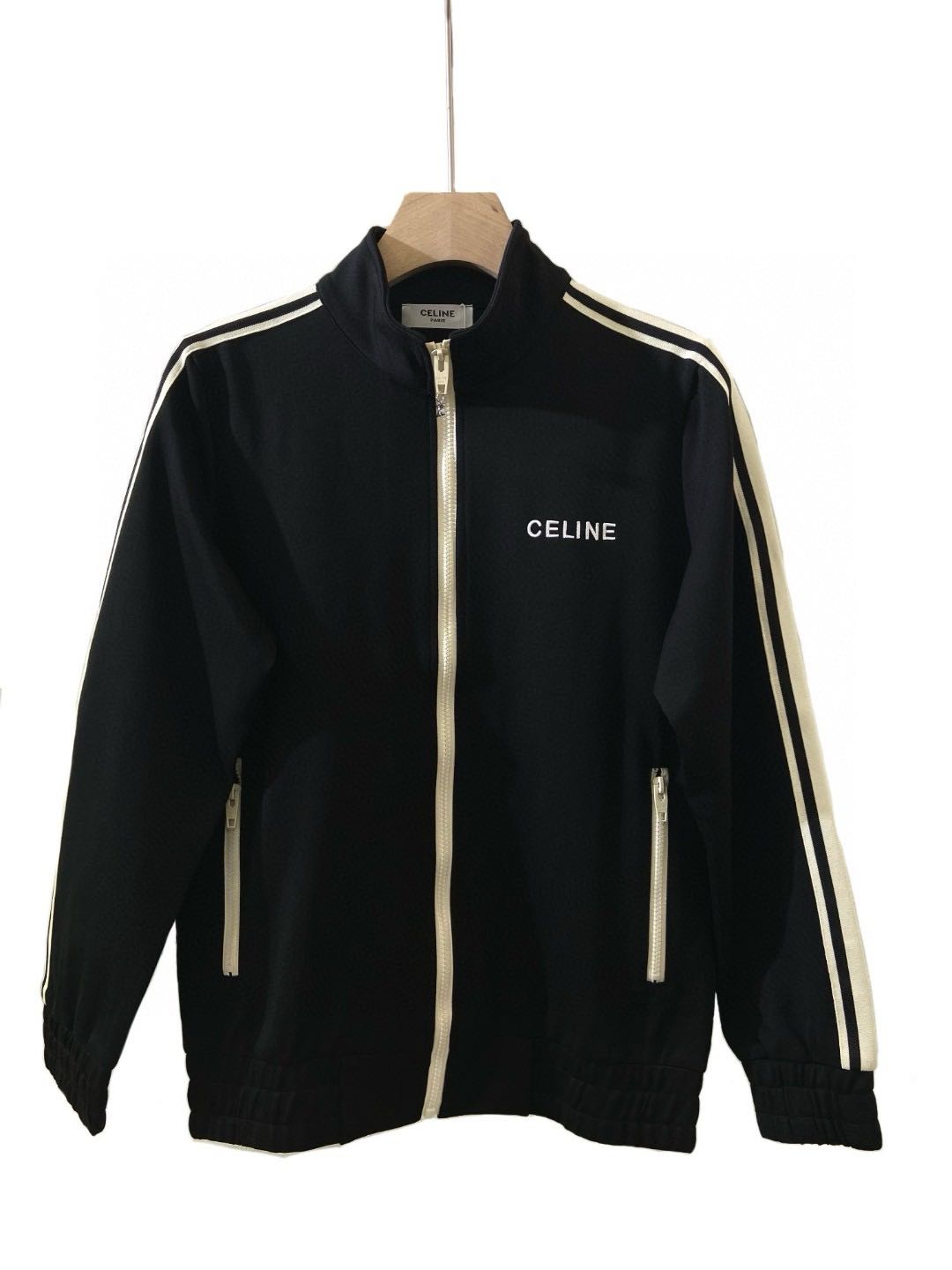 CELINE Reversible Athletic Sweatshirt / Jersey "Black"-outfit（2Y490121O-38NA）