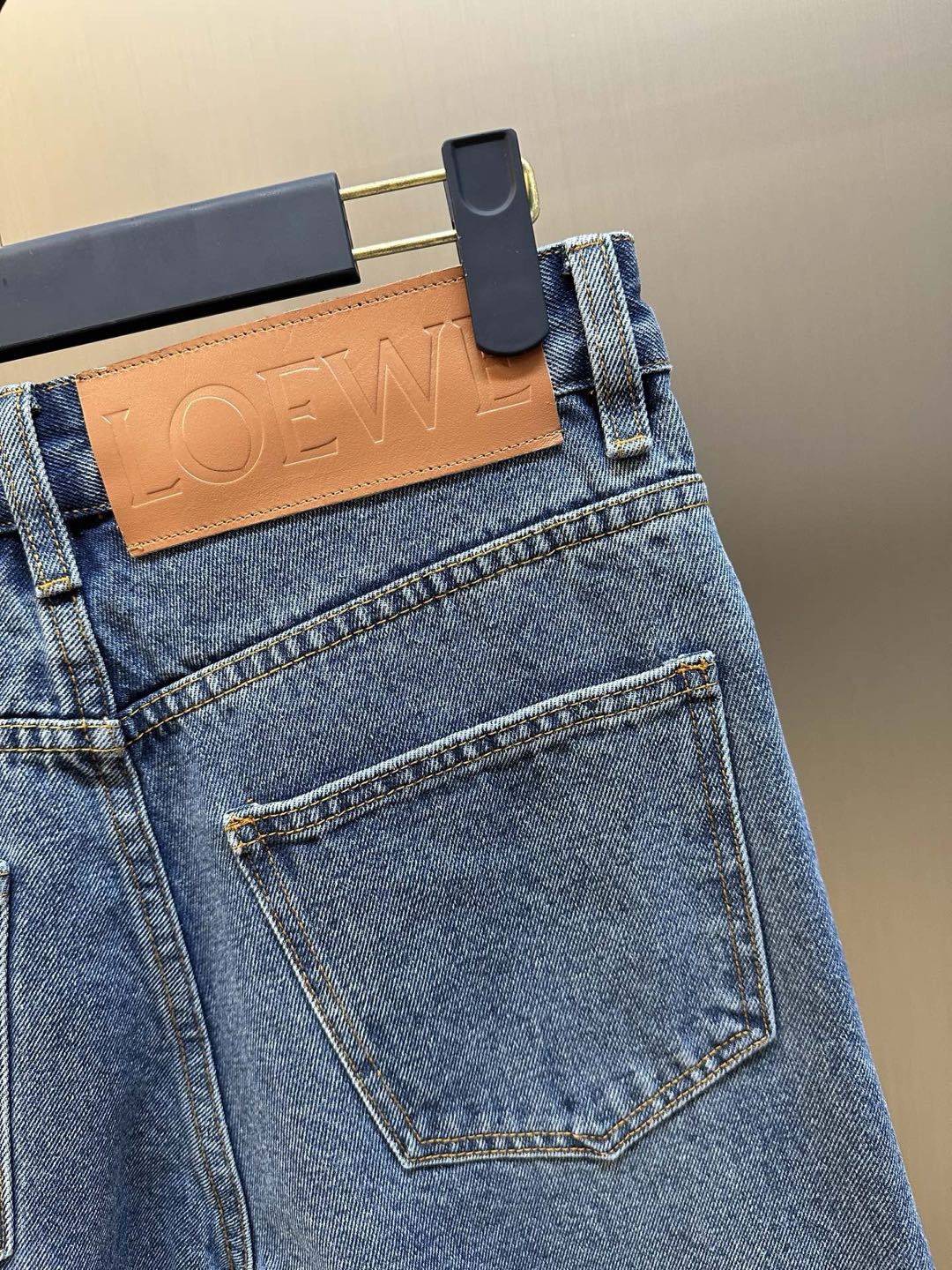 LOEWE Anagram Loose-fitting Jeans (H526Y11X71-5475）