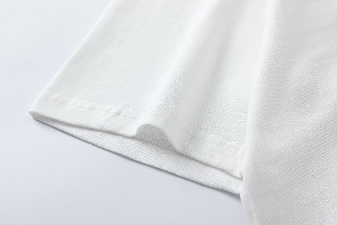 PRADA Cotton T-shirt white（UJN896-14K7-F0009-S-OOO）