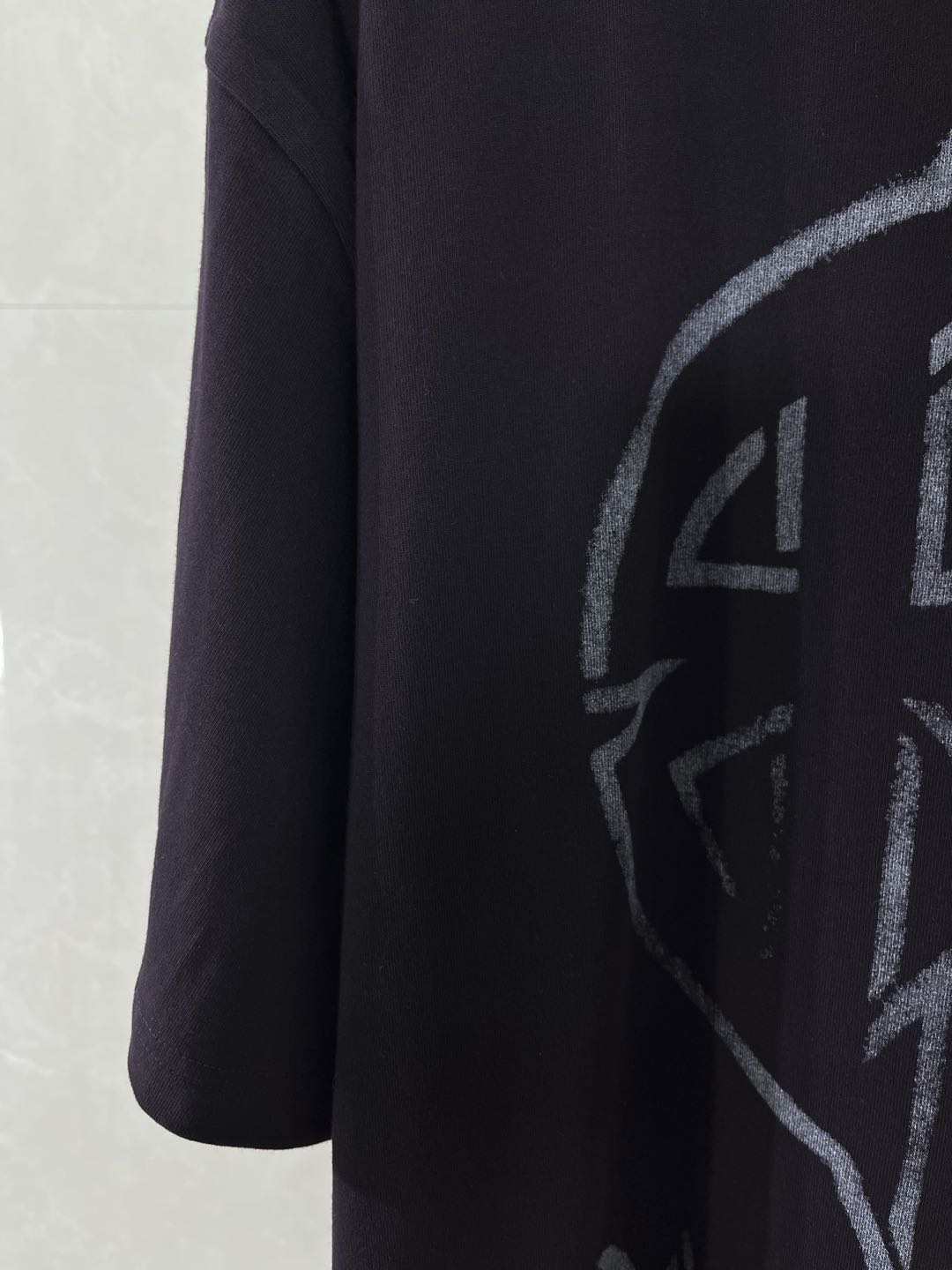 BALENCIAGA Dup Metal BB Stencil T-Shirt(790375TQVT19034）