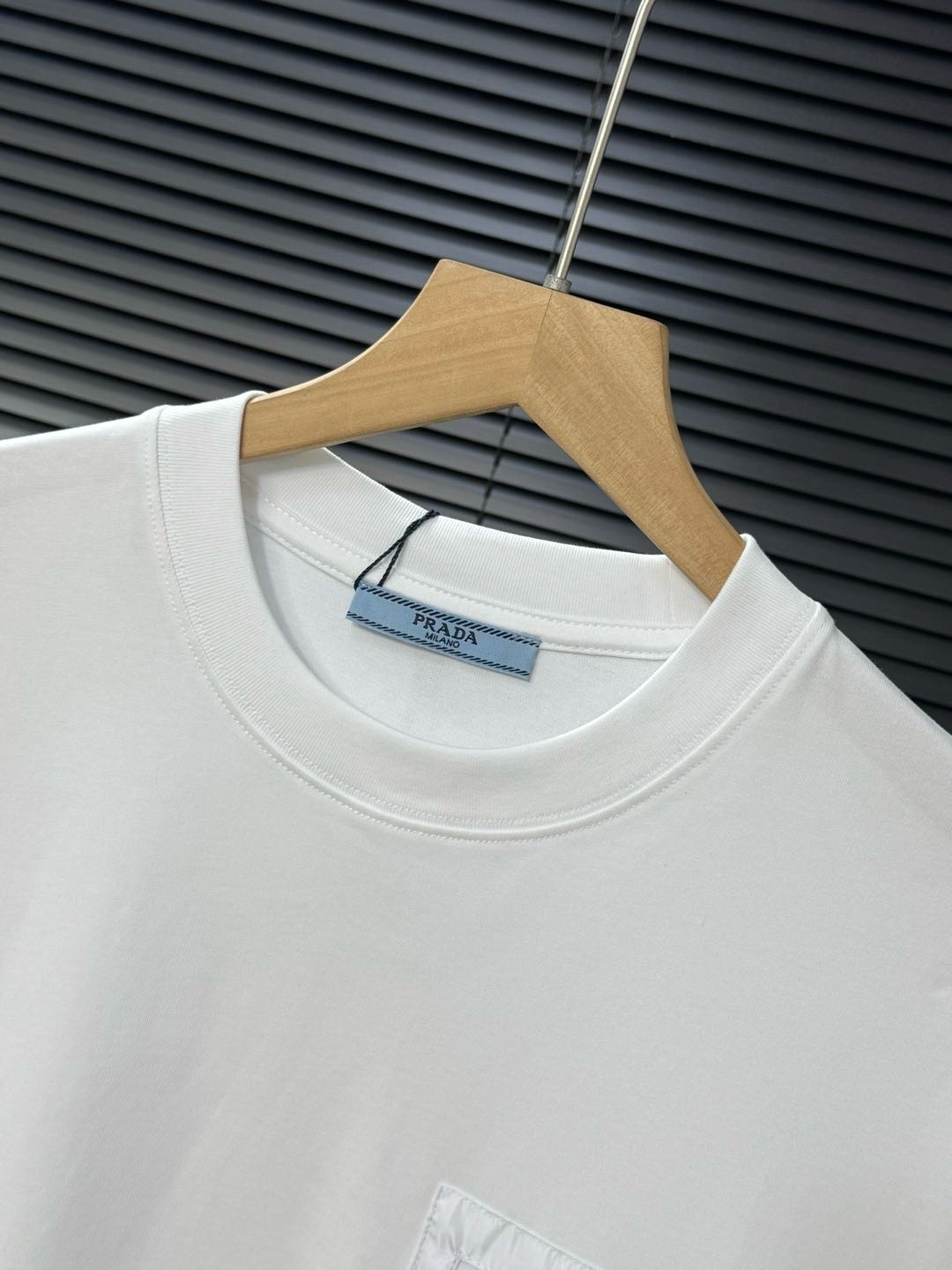 Prada Black Re-nylon And Jersey T-shirt（UJN661-11CK-F0002-S-221）