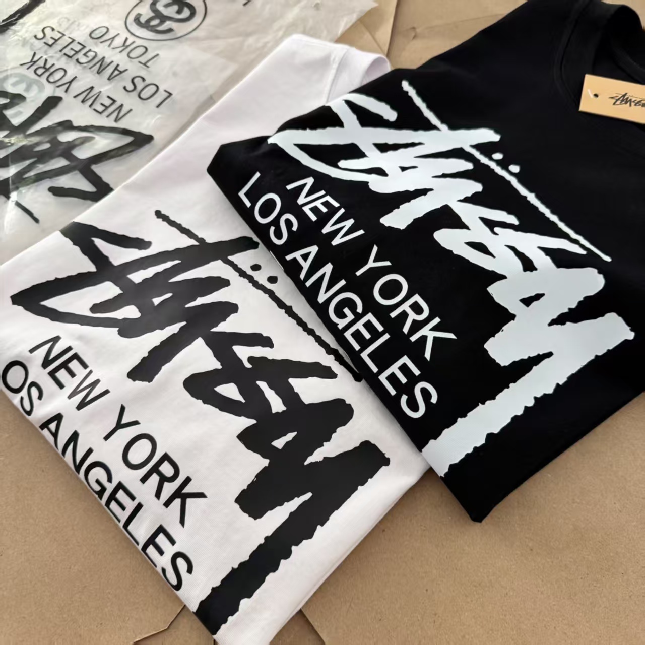 Stussy World Tour Tee "White" (23SS）（3903792）