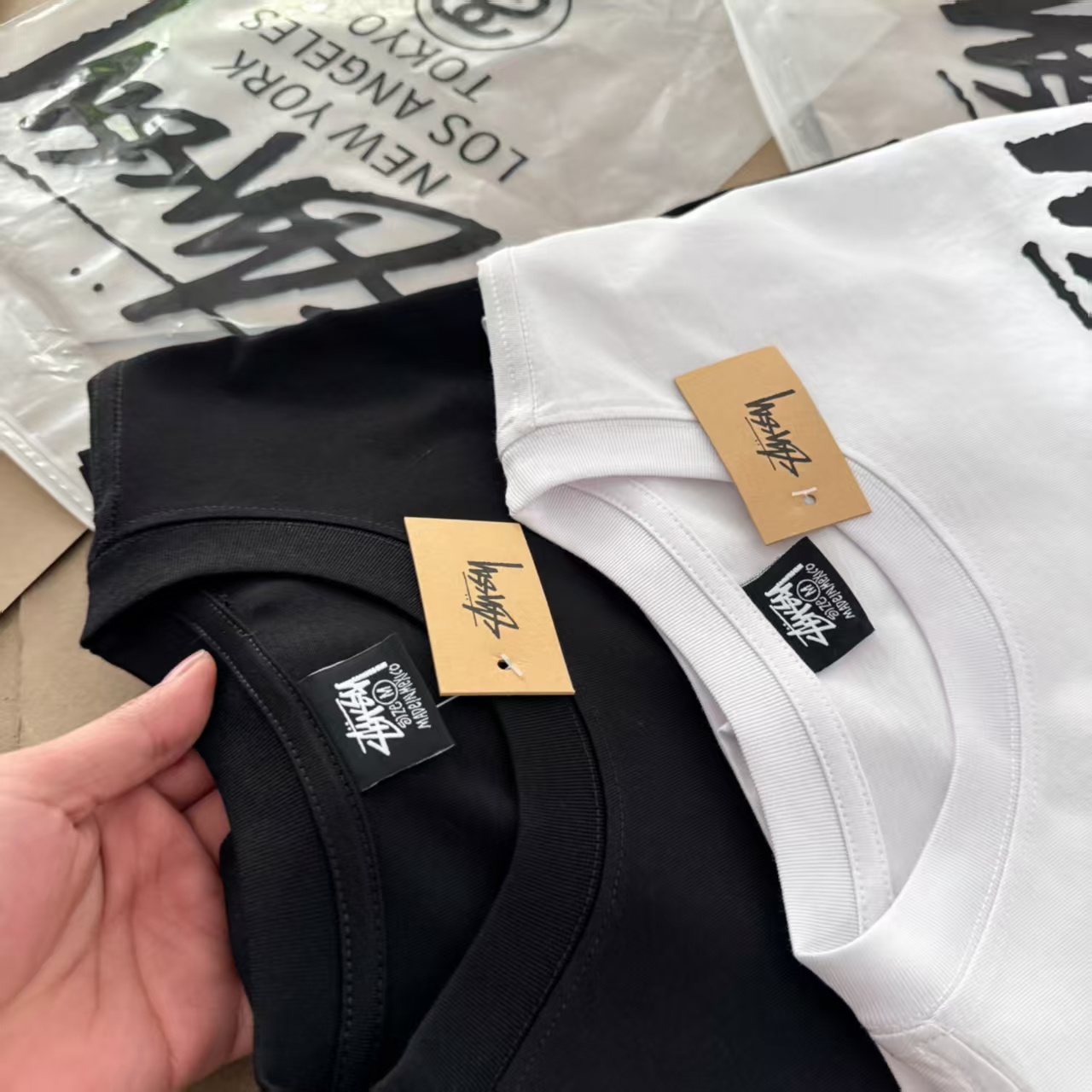 Stussy World Tour Tee "White" (23SS）（3903792）