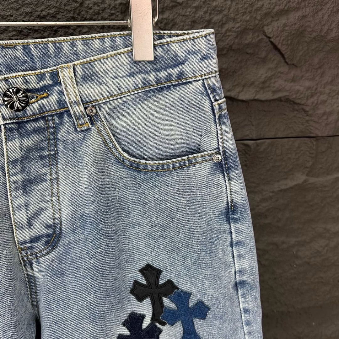 Chrome Hearts Cross Embroidered Jeans (CH-202625299）
