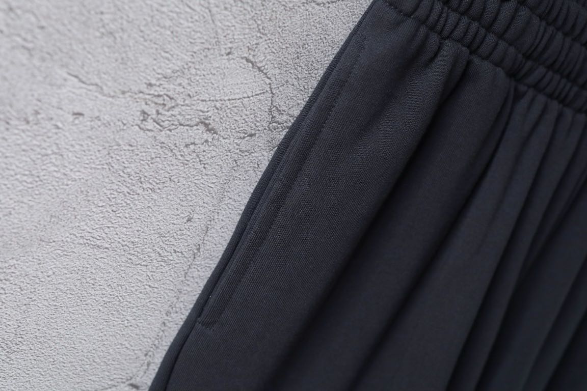 BALENCIAGA SWEAT Shorts Black （674591TMVF51070）